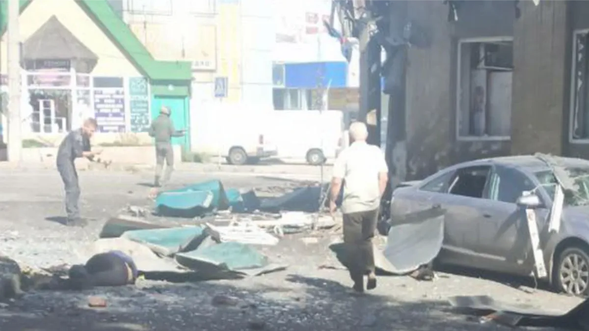 16 человек погибли в результате удара украинских националистов по Донецку