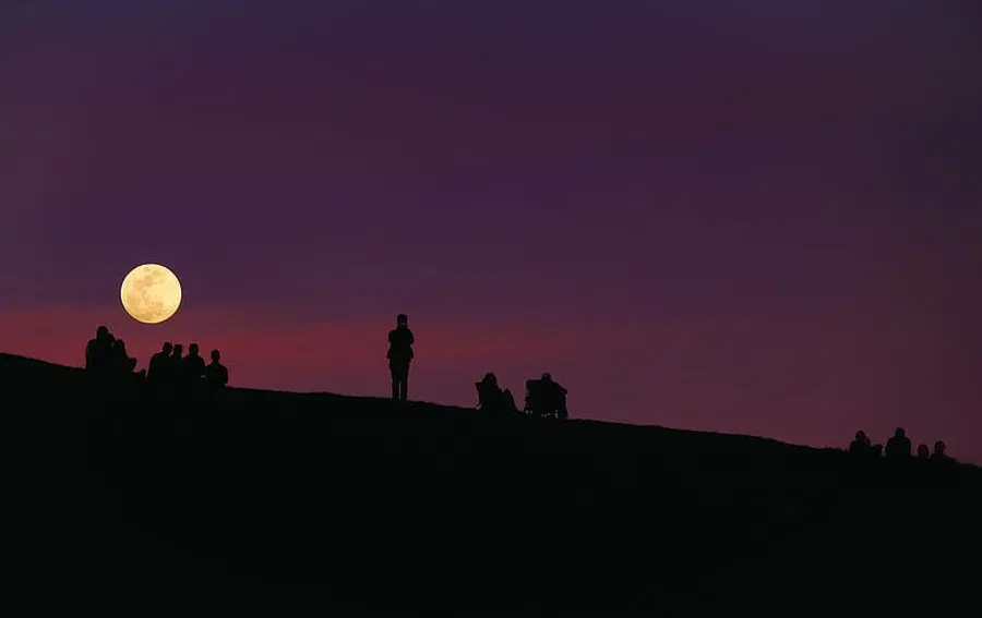 Гороскоп на Полнолуние в Водолее 24 июля 2021 года: что ждет каждый знак зодиака