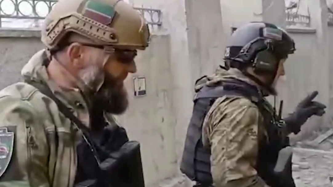 «Мы воюем против нечисти» Рамзан Кадыров показал на видео, как украинские солдаты, напуганные киевской пропагандой бояться высунуться из норы