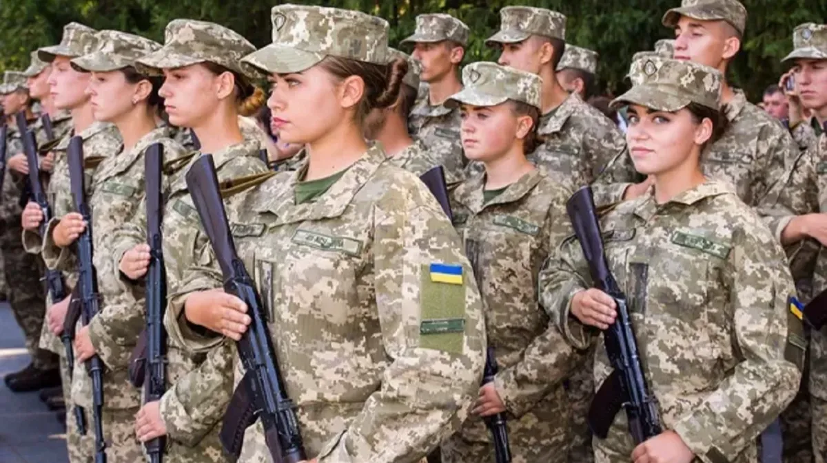 «Танкисты, артиллеристы и даже эксперты по дайвингу»: свыше 50 тысяч украинских женщин служат в ВСУ - из них 5 тысяч на передовой СВО