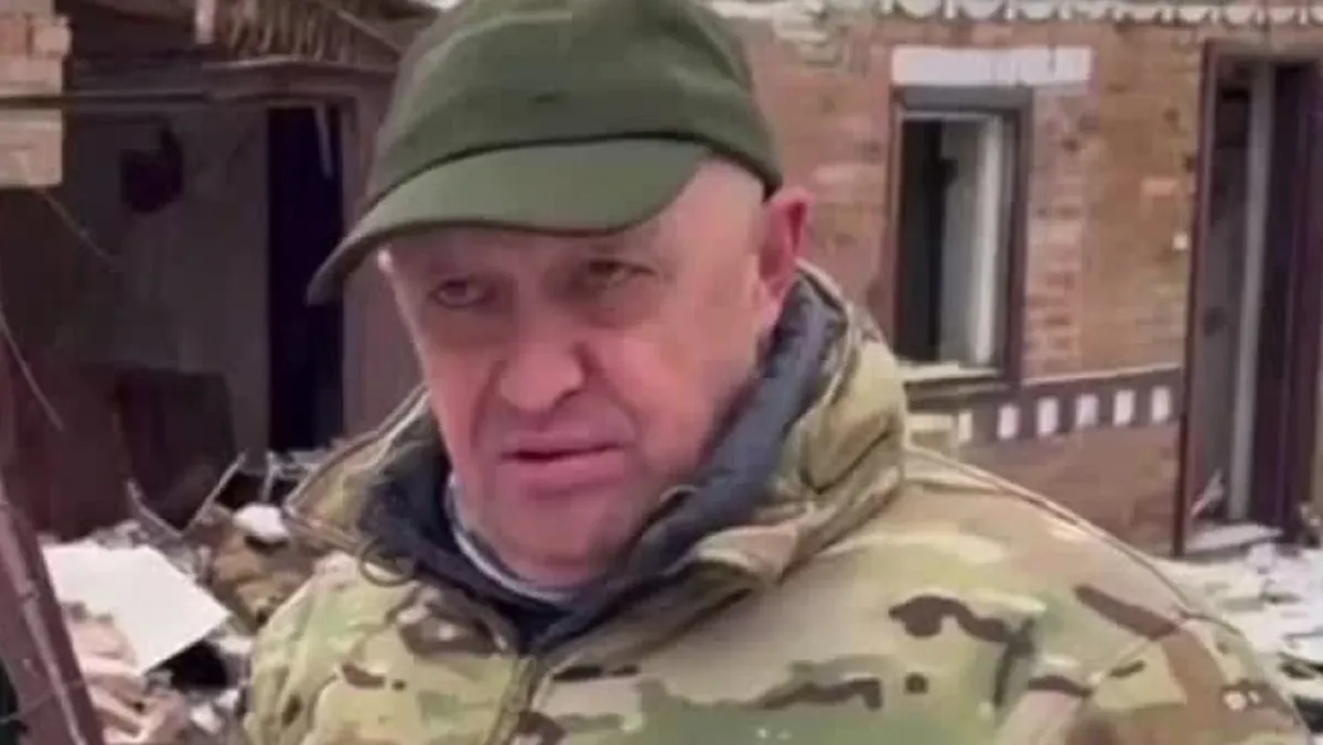 Когда гром грянет, принесут боеприпасы с просьбой «Помогите»: Пригожин заявил, что ЧВК «Вагнер» не будет подписывать никаких контрактов с Шойгу