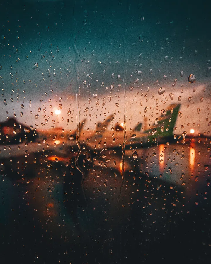 Аэропорт Шереметьево затопило из-за сильного ливня