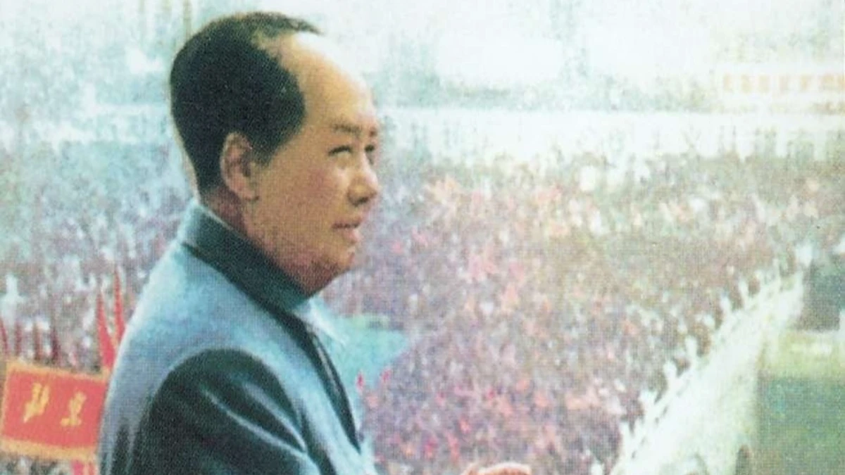 Великий кормчий умер 46 лет назад: культ личности Мао Цзэдуна, которого хоронили 1 миллион китайцев 9 сентября 1976 года