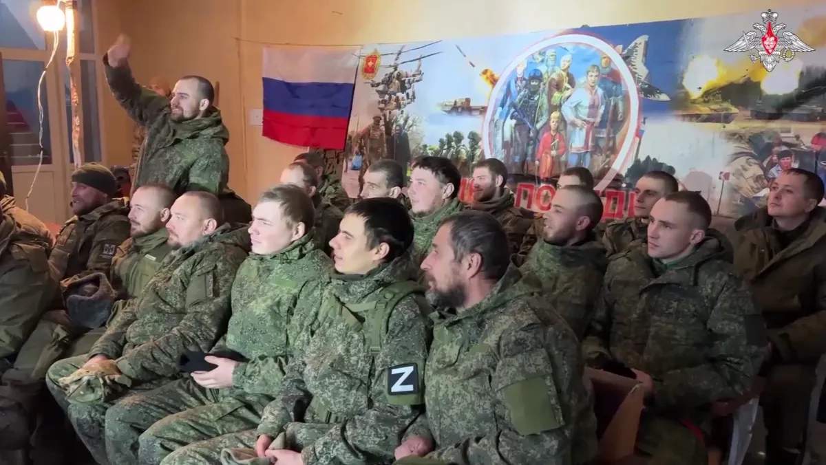Минобороны показало мобилизованных из Новосибирска резервистов на СВО – видео с Украины 