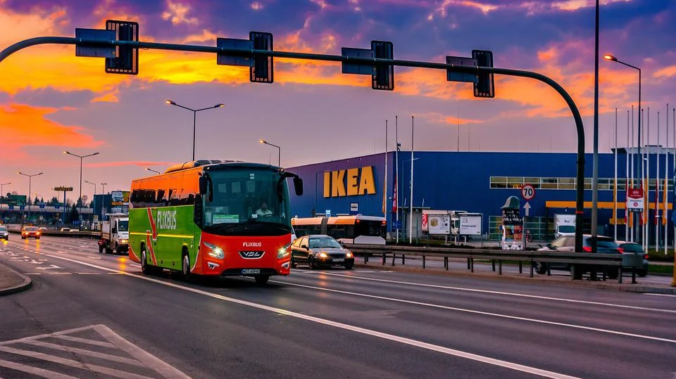 Как IKEA прощается с россиянам: распродажа для своих и лишь один день онлайн-распродажи для 140 миллионов остальных