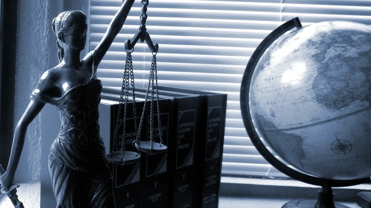 Адвокаты помогают гражданам в судебных делах. Фото: Pixabay.com