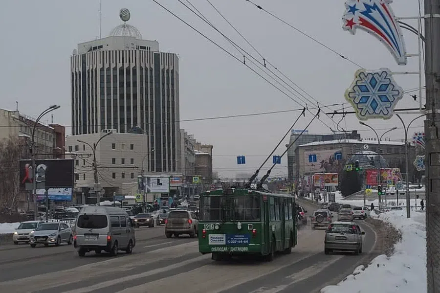 Уголовное дело из-за бьющих током троллейбусов возбудил СК в Новосибирске