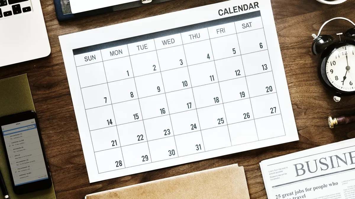 Новый производственный календарь на июль и август 2022: как работают и отдыхают россияне летом – рабочие и выходные дни 