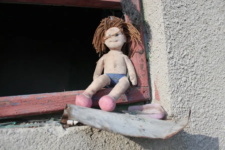 В Новосибирске СК срочно разыскивает педофила, который надругался над маленькой девочкой