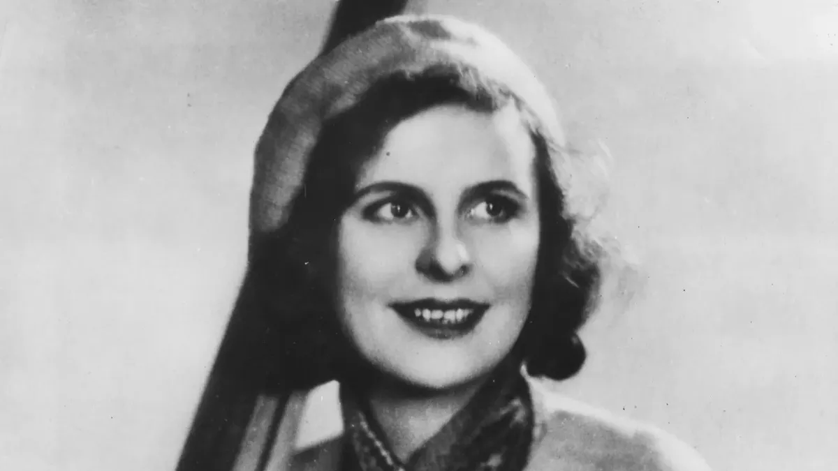 Почему Лени Рифеншталь стала любимым режиссером Адольфа Гитлера: разделявшей нацизм и денацифицированной, удивительной женщине, чей последний муж был младше на 42 года, 22 августа исполняется 120 лет