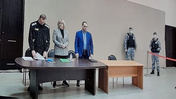 Адвокатов Навального* задержали после оглашения приговора оппозиционеру