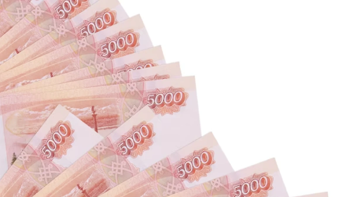 Нуждающимся российским семьям выплатят по 10 000 рублей