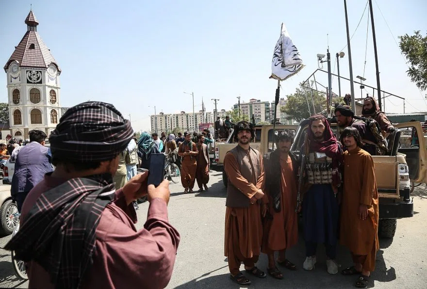 СМИ: На демонстрацию в Кабуле вышли женщины, жизнь в столице Афганистана налаживается