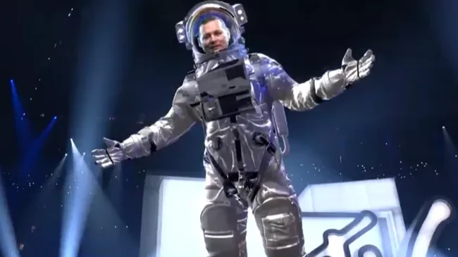 Джонни Депп в костюме космонавта появился после разбирательств с Эмбер Херд. Фото: MTV