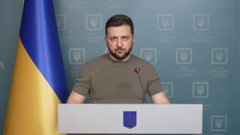 Зеленский: «Началась битва за Донбасс». Российские войска, по информации СМИ, перешли в наступление