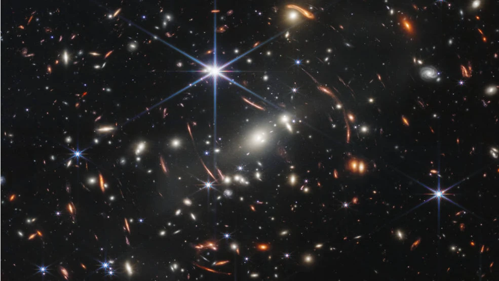 NASA: Байден показывает первое изображение космического телескопа Джеймса Уэбба - это самый первый снимок близкой Вселенной. Прямая трансляция новых фото 12 июля в 18.30 по московскому времени  
