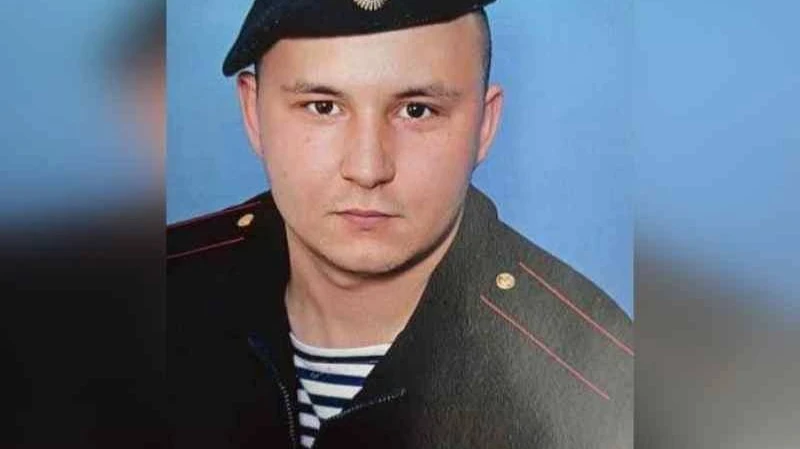 «До Дня Рождения не дожил несколько недель»: На Украине погиб военнослужащий из Новосибирской области 21-летний водолаз Руслан Сафаров. Беременная жена не дождалась приезда любимого