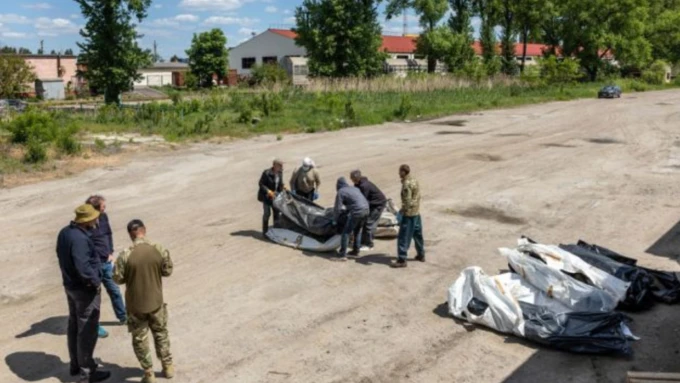 Обмен телами погибших солдат со стороны России и Украины. Фото: nv.ua