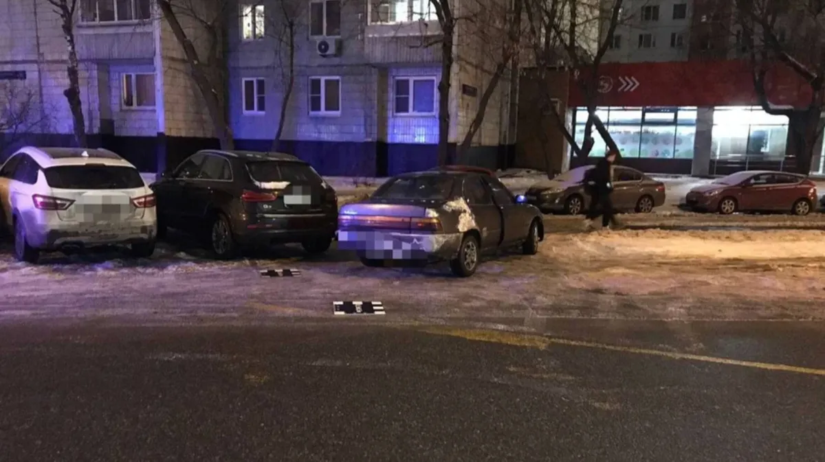 На востоке Москвы 17-летний подросток за рулем авто сбил женщину на пешеходном переходе и скрылся