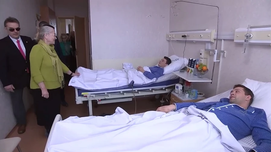«Семерка знаменитых фамилий» посетили раненых солдат в военной спецоперации на Украине