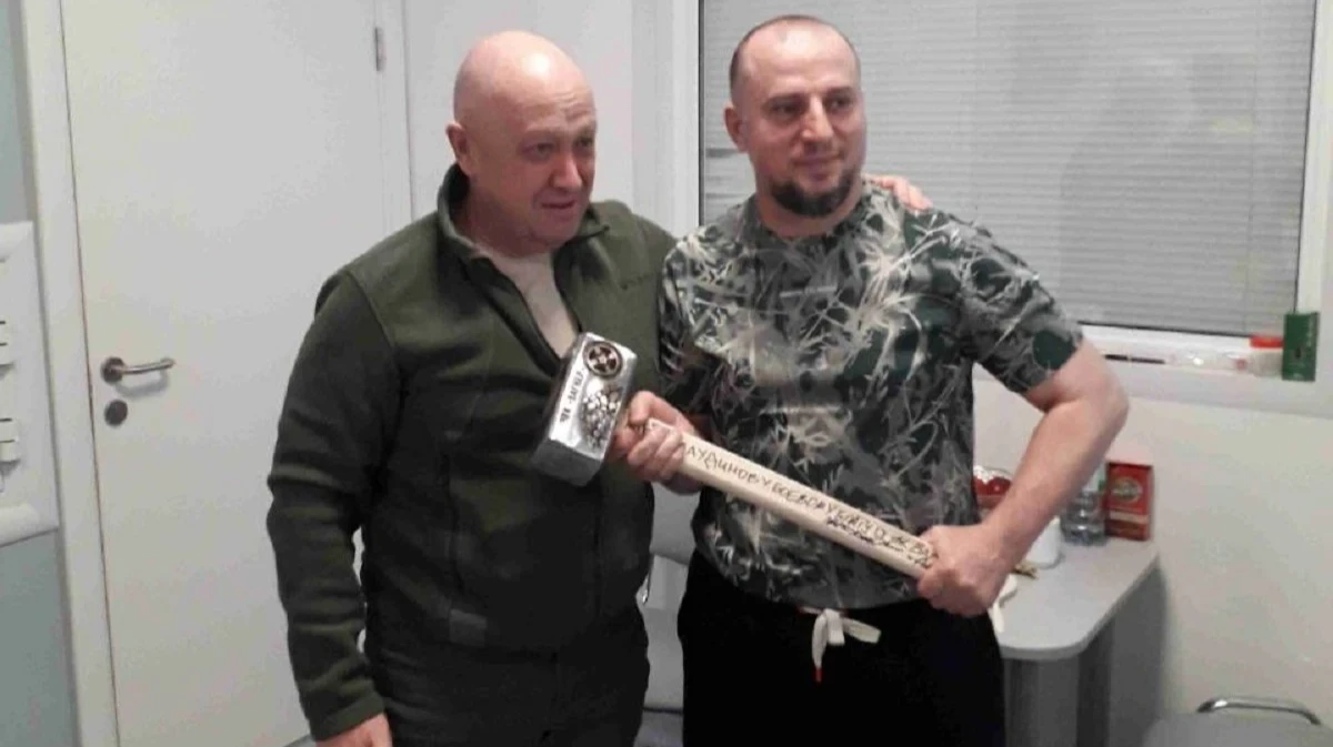 «Военнопленных мы не расстреливаем и кувалдой не забиваем» Евгений Пригожин рассказал, сколько «вагнеровцы» уничтожили бойцов ВСУ и как обращаются с пленными
