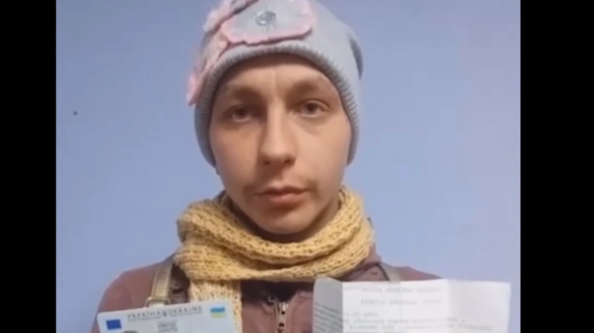 Шапочка в цветочек: в Мариуполе задержали украинского морпеха, который переоделся в женщину, чтобы покинуть страну