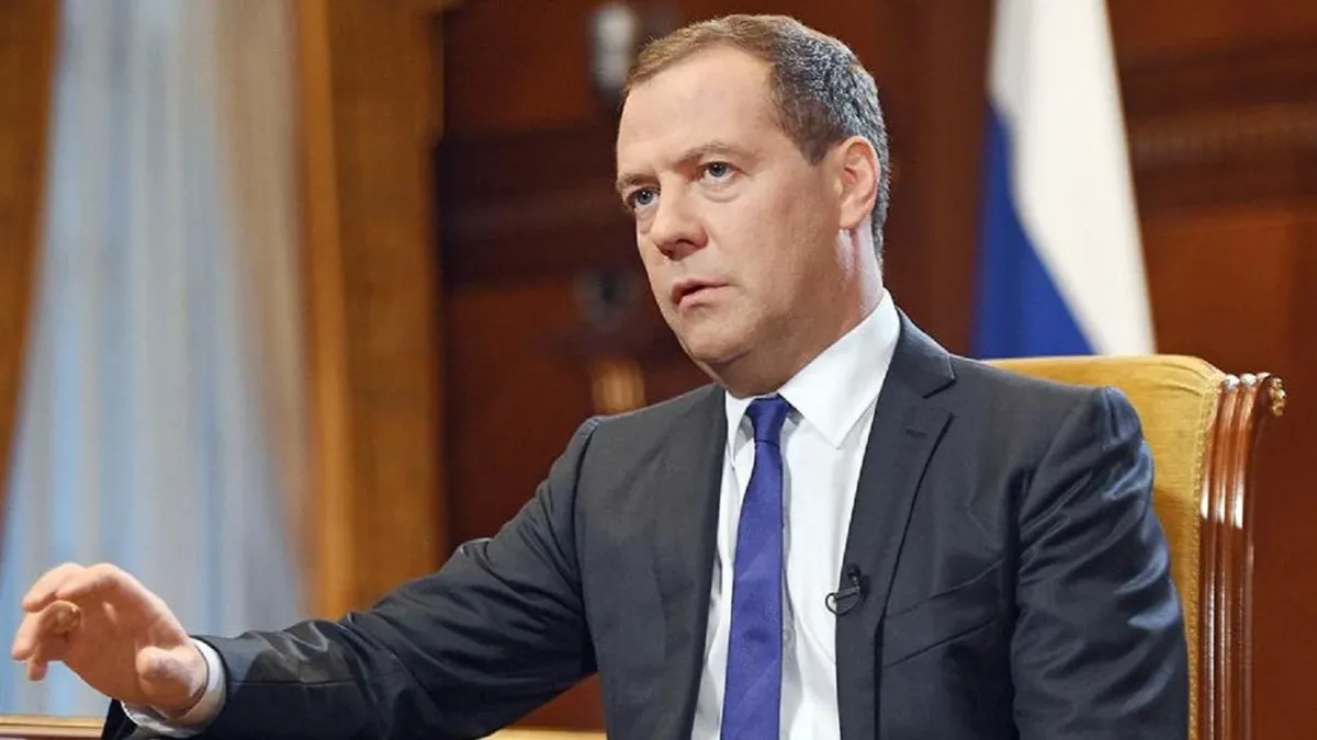 Путин назначил Медведева первым заместителем президента РФ в Военно-промышленной комиссии