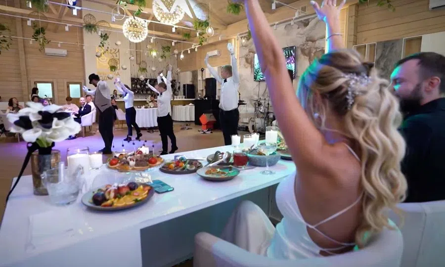 Бердский ресторан «Времена года» победил в проекте «Четыре свадьбы» на телеканале «Пятница»