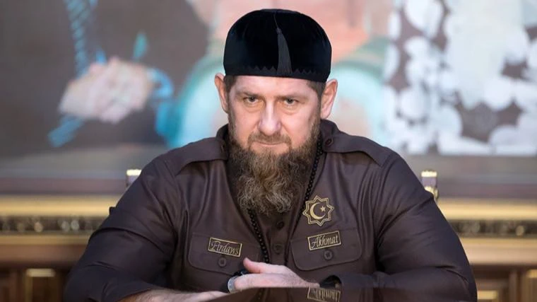 Кадыров предложил провести второй этап спецоперации на всей территории Украины. Его поддержал Сладков