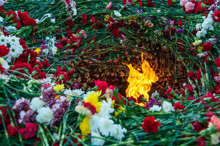 «Братские могилы по ГОСТу - вестники войны или апокалипсиса?»: Россиян закопают по особым условиям даже при эпидемии