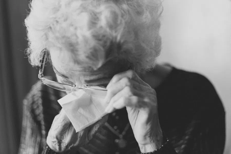 Женщины чаще и больше подвержены болезни Альцгеймера: новые данные