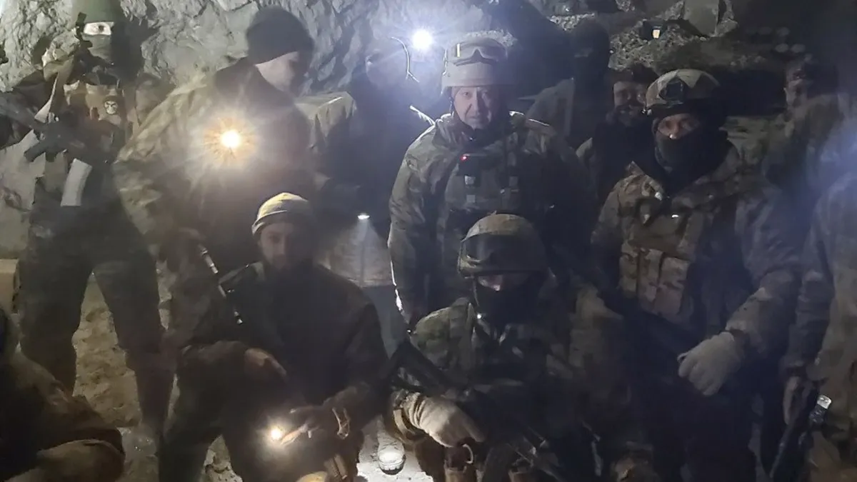 Евгений Пригожин с бойцами после взятия Солерада. Фото: телеграм Конкорда 