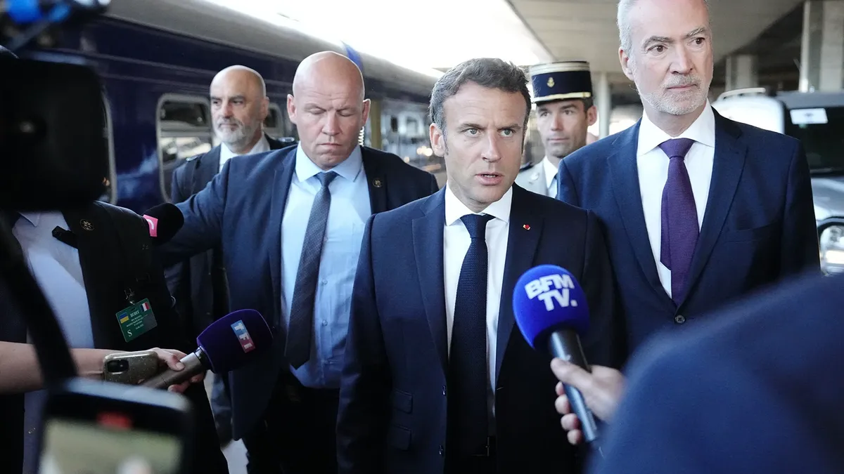  Макрон, Шольц и Драги приехали в Киев. Президент Франции заявил, что «ближайшие недели будут очень трудными»