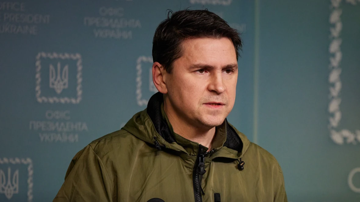 Глава офиса президента Украины Михаил Подоляк оскорбил Россию, сравнив ее с романом «Над кукушкиным гнездом». И открестился от  мирных переговоров 