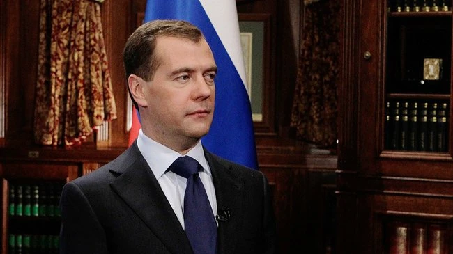 Дмитрий Медведев допустил полный разрыв дипотношений с рядом стран