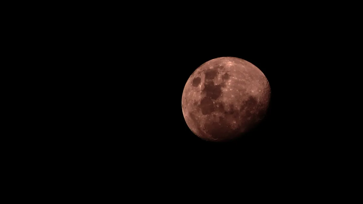 Цветочное Полнолуние и Полное лунное затмение в Скорпионе 16 мая 2022 года: особенности суток, опасности и величайшие возможности для изменения судьбы