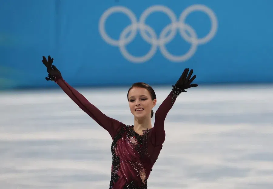 Олимпиада-2022: Медальный зачет России 17 февраля - золото и серебро принесли фигуристки