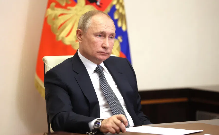 Владимир Путин велел правительству повысить пенсии на 8,6% в 2022 году