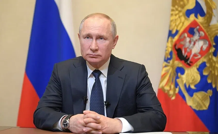 Доверие президенту Владимиру Путину за неделю упало на 1,4%