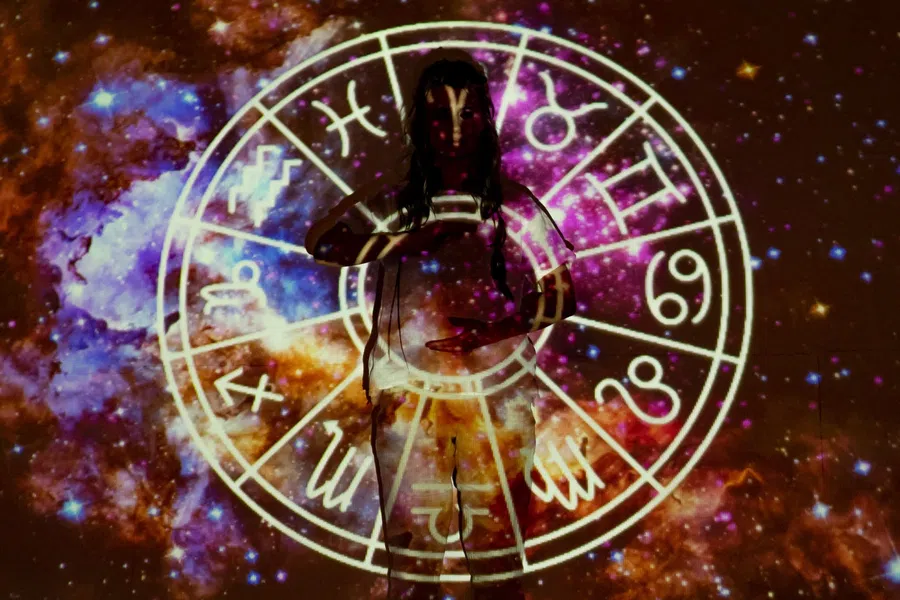 Гороскоп на неделю: что ждет знаки зодиака с 15 по 21 ноября 2021 года
