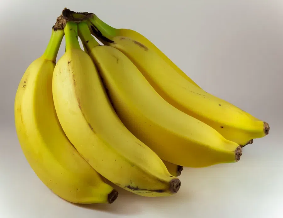 Мы часто употребляем бананы на завтрак. Что удивительно, они являются полезными фруктами до тех пор, пока они не потребляются на завтрак