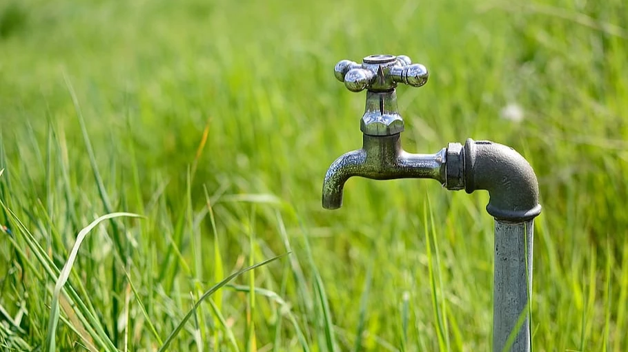 КБУ объявляет войну «водяным ворам»: с мая 2022 начнется массовая проверка домов

