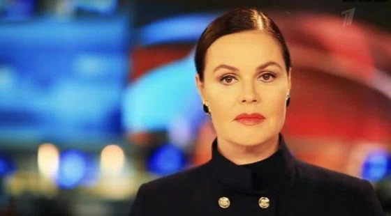 «Она могла дать мне по голове, облить зеленкой»: телеведущая Екатерина Андреева впервые прокомментировала скандал с Мариной Овсянниковой