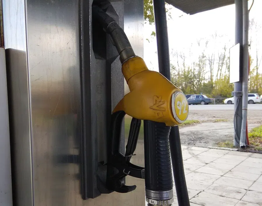 Резкий скачок цен на дизельное топливо и 98-й бензин произошел в Новосибирской области в начале ноября