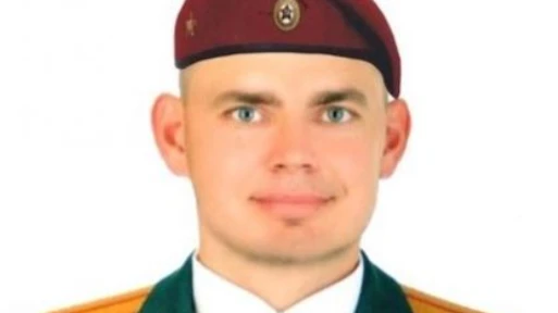Под Новосибирском похоронили майора войск национальной гвардии Виктора Слушкина. Сибиряка убили после его 34 дня рождения