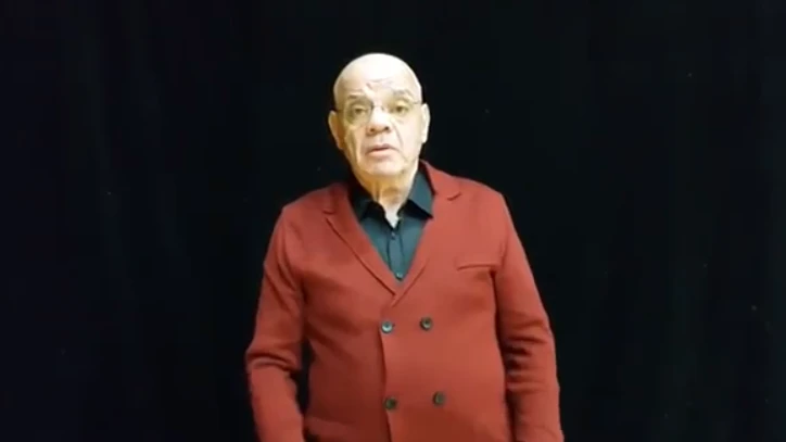 Константин Райкин предоставил официальные комментарии. Фото: стоп-кадр с видео телеграм-канала театра «Сатирикон».