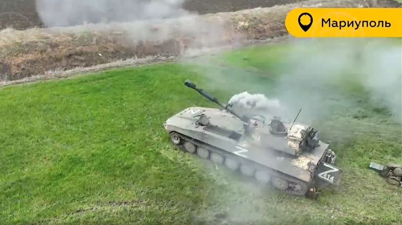 В Мариуполе показали на видео удары российской артиллерии морпехов по позициям боевиков на «Азовстали»