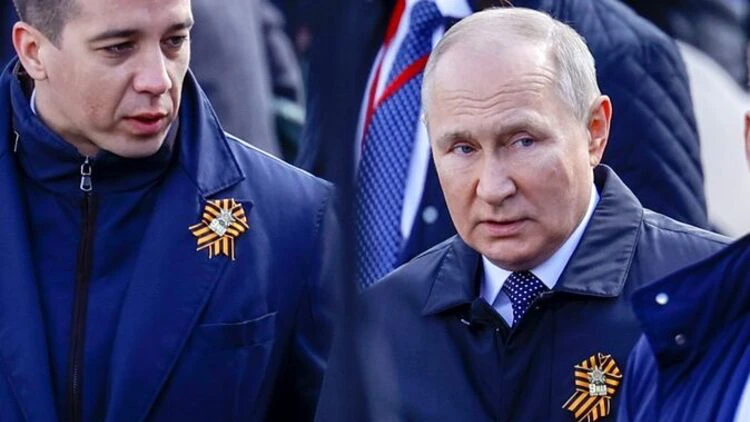 Дмитрий Ковалёв и Владимир Путин. Фото:www.express.co.uk