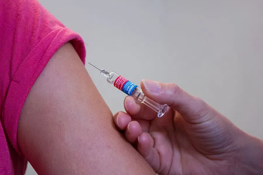 укол, вакцина
