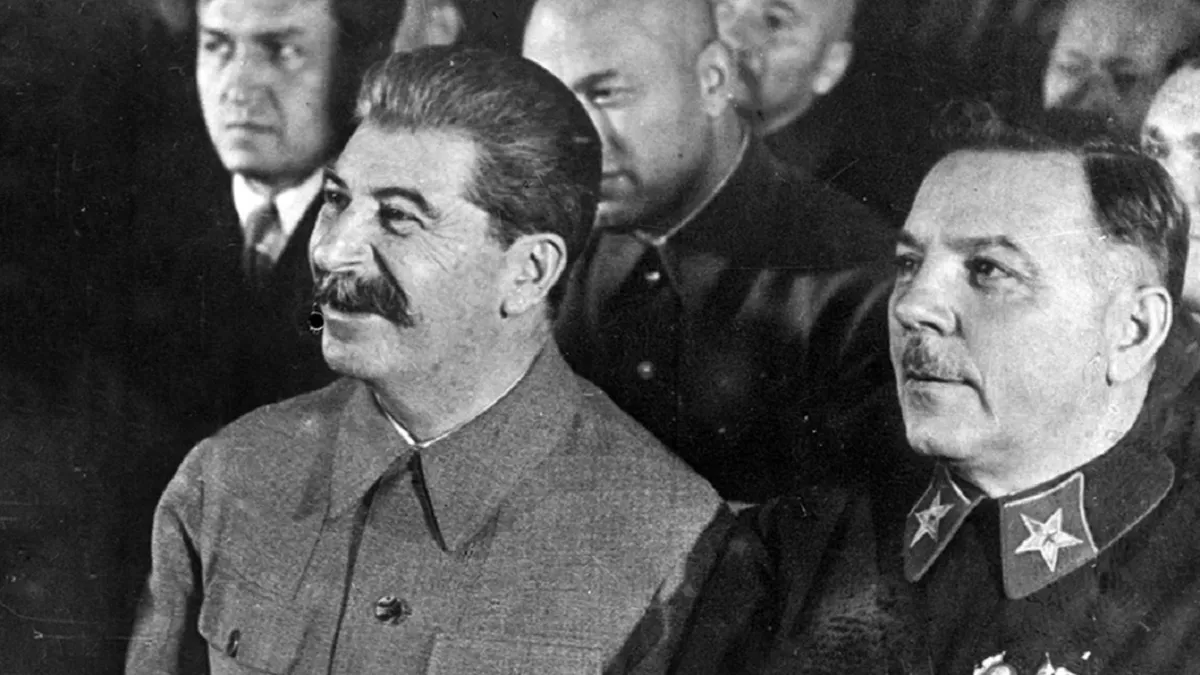 Иосиф Сталин и Климент Ворошилов. Фото: из газеты «Правда»